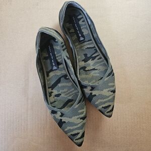 Steven by Steve Madden Camo Pointed Toe flats